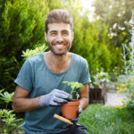 Heimische Pflanzenarten im Fokus: Henry Neuhausers Tipps für einen regionalen Garten